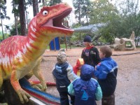 děti ze Zajíčka v plzeňském Dinoparku
